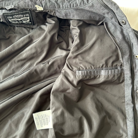 Levi’s Shacket shirt jacket dark gray snap front - Picture 11 of 16